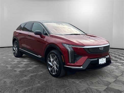 New 2026 Cadillac Optiq Luxury 1 image 7