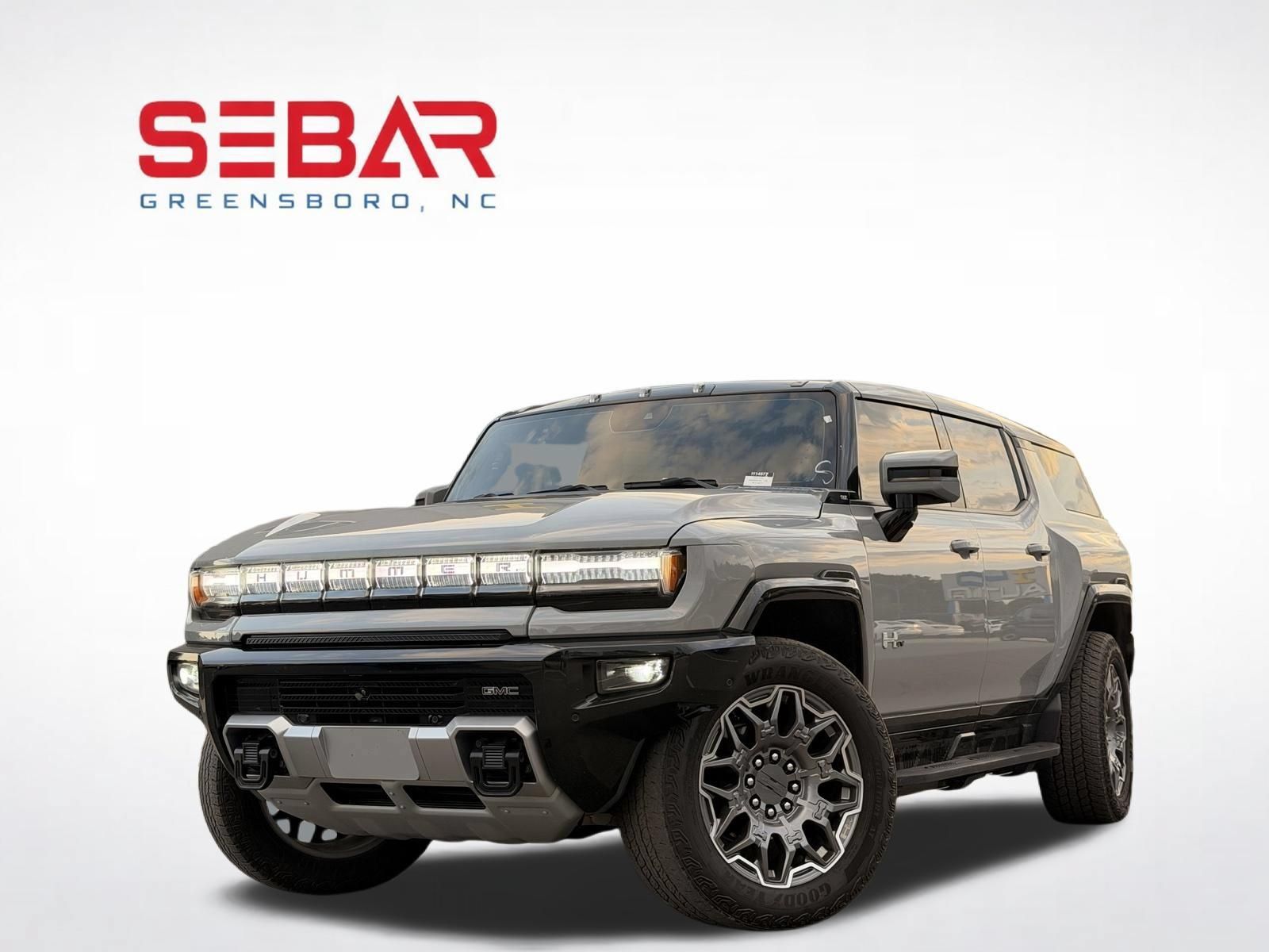 Used 2024 GMC Hummer EV 3X AWD/4WD image 1