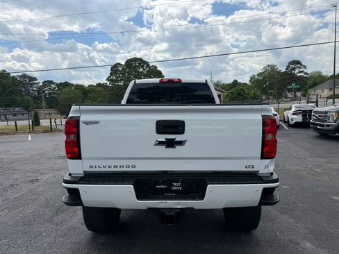 Used 2015 Chevrolet Silverado 2500 LTZ w/ Duramax Plus Package AWD/4WD image 10