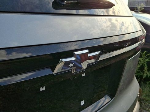 Used 2024 Chevrolet Traverse LT w/ Midnight/Sport Edition FWD image 10