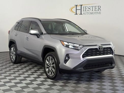Used 2023 Toyota RAV4 XLE Premium image 2