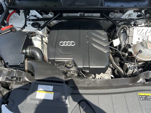 Used 2023 Audi Q5 2.0T Premium Plus w/ Premium Plus Package AWD/4WD image 36