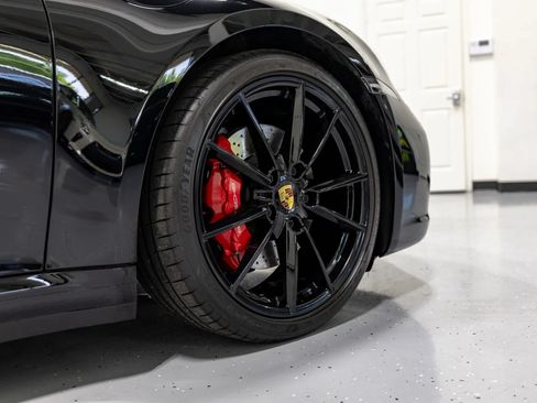 Used 2020 Porsche 911 Carrera S RWD image 25