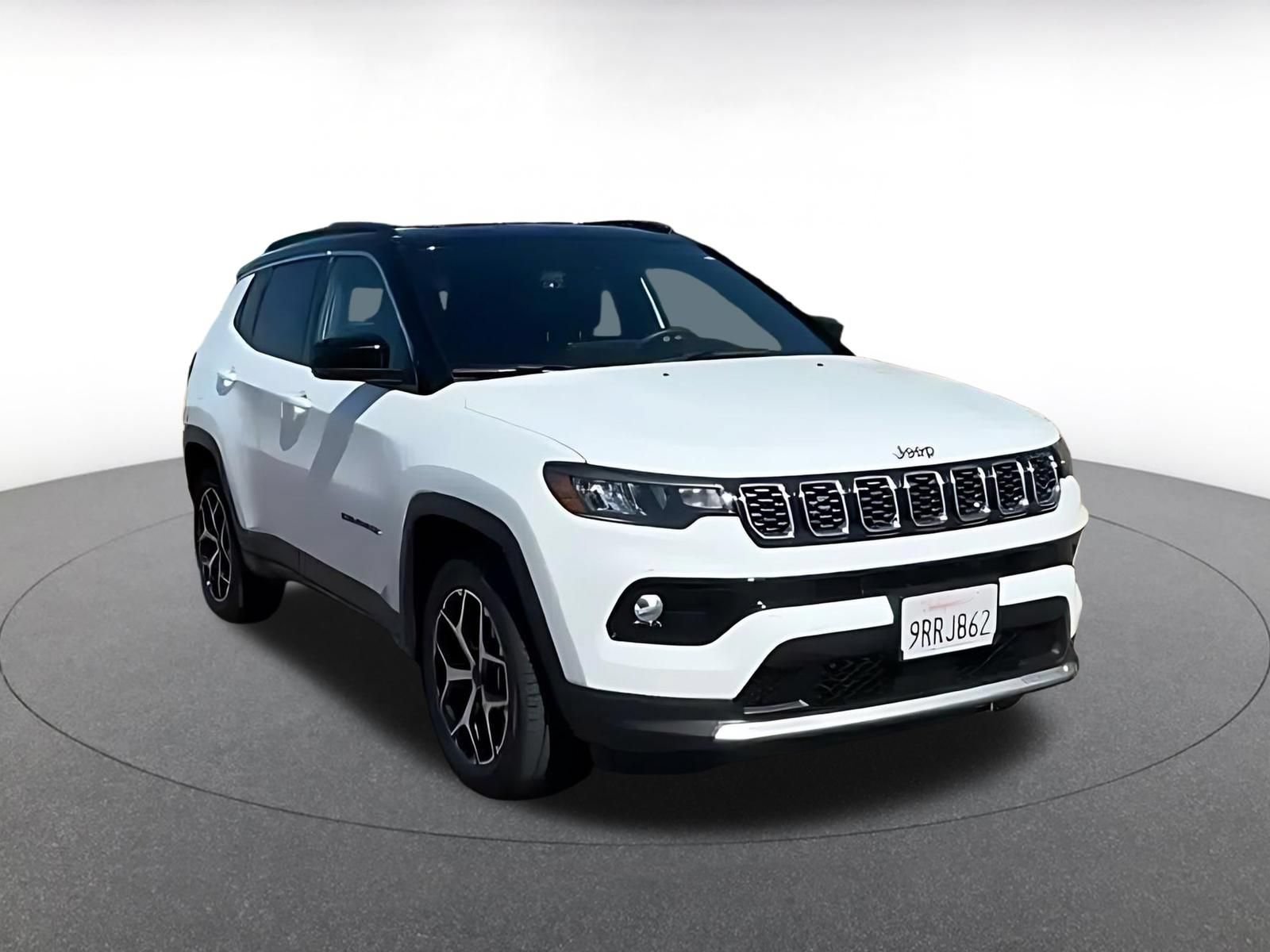Used 2025 Jeep Compass Limited AWD/4WD image 3