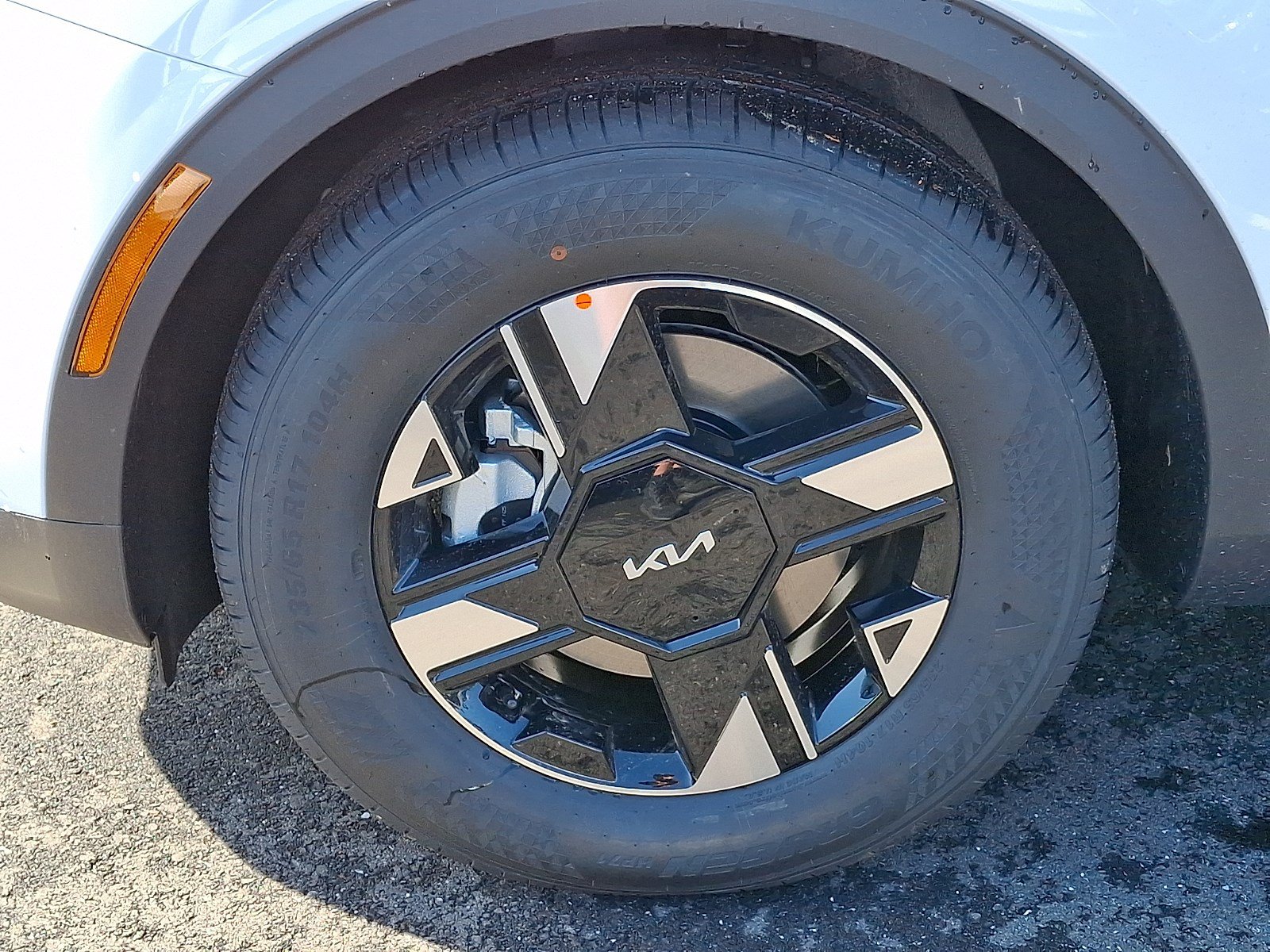 New 2026 Kia Sportage LX w/ LX Convenience Package FWD image 4