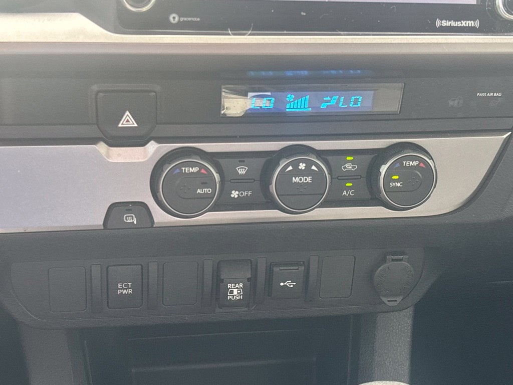 Used 2022 Toyota Tacoma SR5 RWD image 14