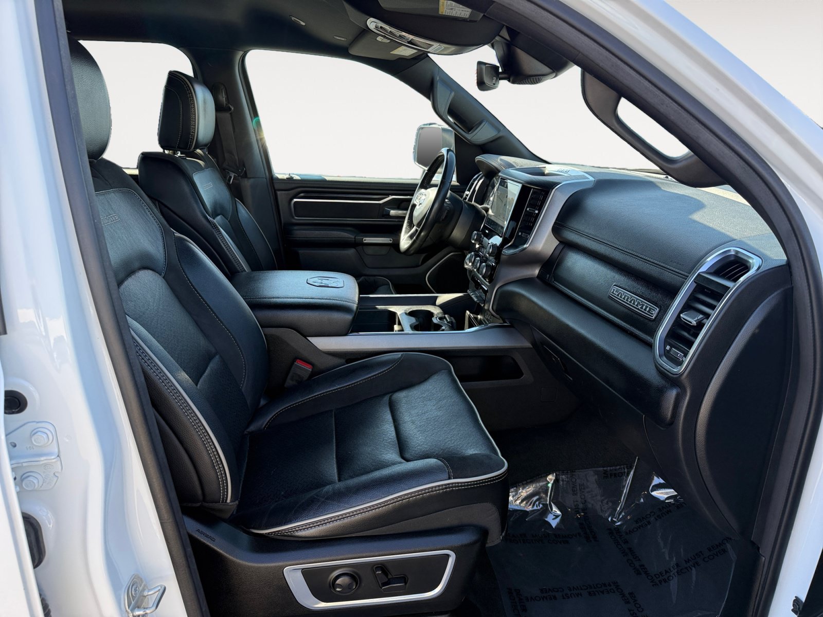 Used 2024 RAM 1500 Laramie RWD image 19
