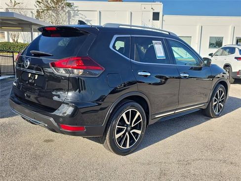 Used 2019 Nissan Rogue SL image 3