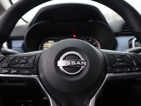 New 2025 Nissan Versa SV w/ Trunk Package image 9