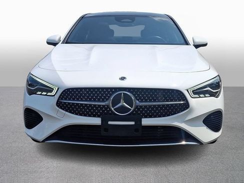 Used 2025 Mercedes-Benz CLA 250 4MATIC image 2