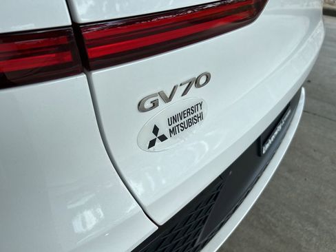 Used 2025 Genesis GV70 2.5T w/ Sport Prestige Package image 17