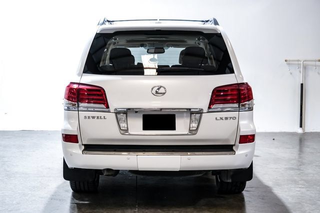Used 2014 Lexus LX 570 4WD image 12