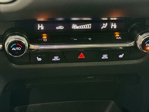 Used 2020 MAZDA CX-30 FWD w/ Preferred Package image 21