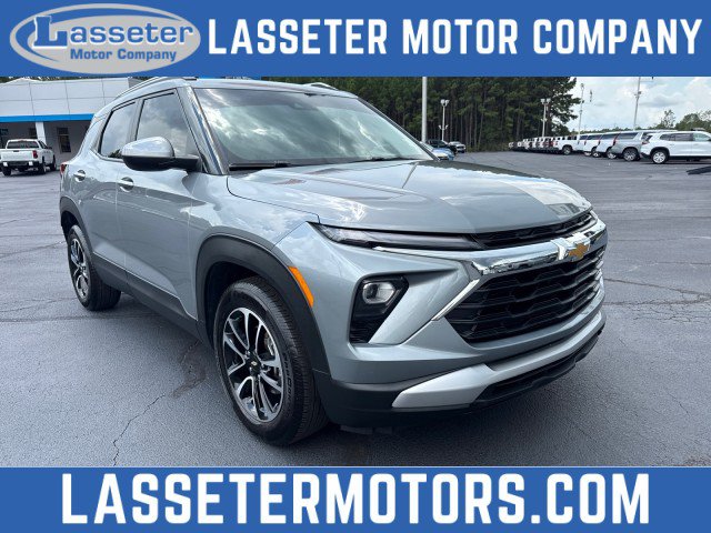 Used 2024 Chevrolet TrailBlazer LT w/ LT Cold Weather Package FWD image 1