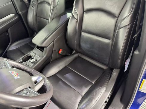 Used 2021 Cadillac XT4 Premium Luxury AWD/4WD image 33