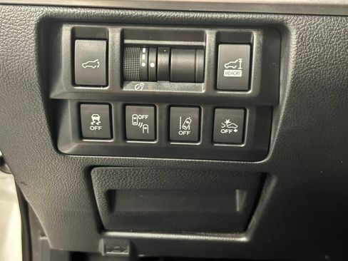 Used 2019 Subaru Outback 2.5i Touring AWD/4WD image 31