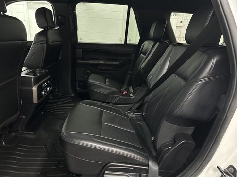 Used 2020 Ford Expedition XLT w/ Equipment Group 202A image 34