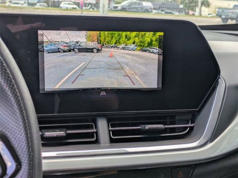 Used 2024 Chevrolet Trax LT image 17