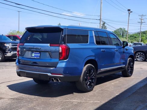 Used 2026 GMC Yukon XL Denali w/ Sun & Power Step Package AWD/4WD image 5