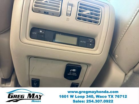 Used 2015 Nissan Pathfinder SL FWD image 26