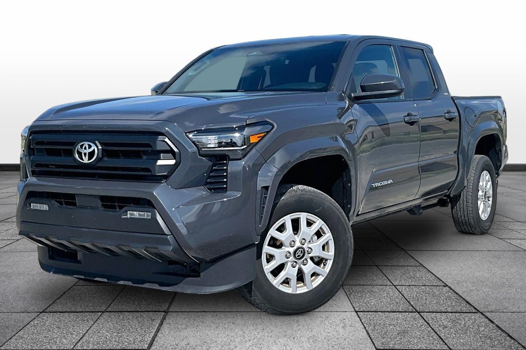 Used 2025 Toyota Tacoma SR5 AWD/4WD image 1