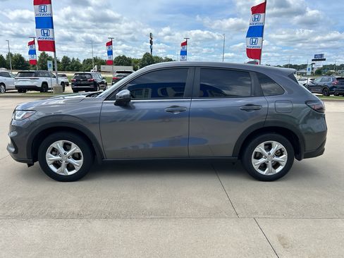 Used 2023 Honda HR-V LX image 8