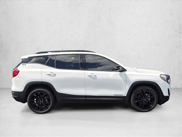 Used 2021 GMC Terrain SLE w/ Driver Convenience Package FWD image 4