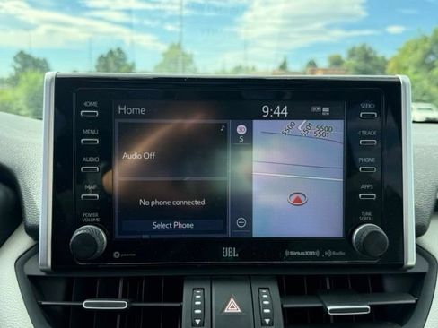 Used 2020 Toyota RAV4 Limited AWD/4WD image 20