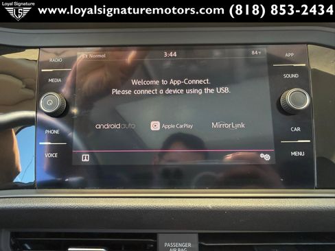 Used 2019 Volkswagen Jetta SEL FWD image 25