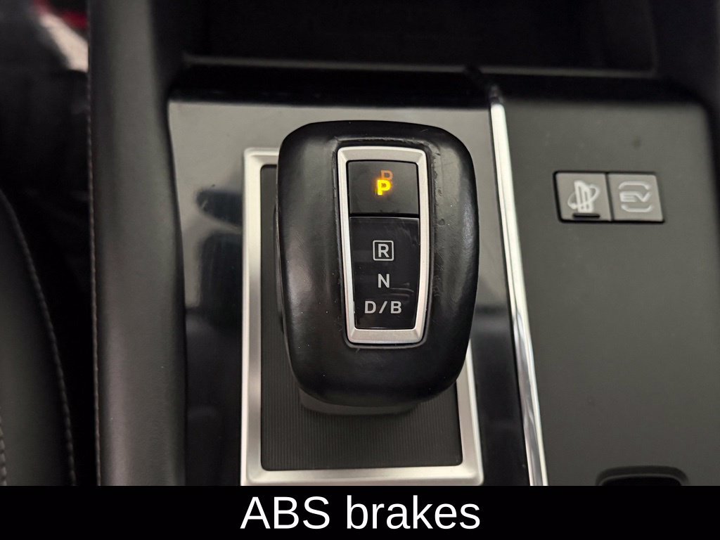 Used 2023 Mitsubishi Outlander 4WD Plug-In Hybrid image 8