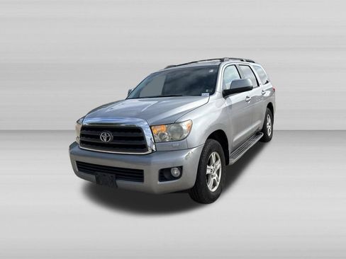 Used 2008 Toyota Sequoia SR5 w/ Leather Seat Pkg AWD/4WD image 11