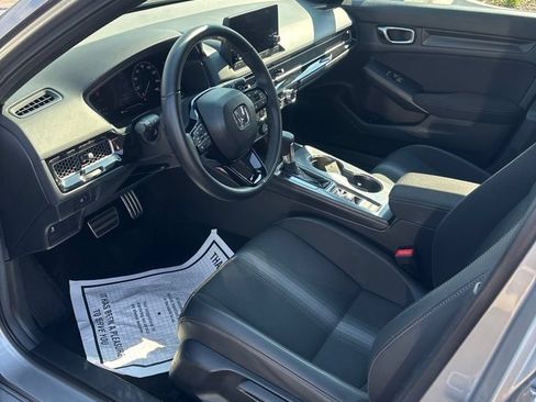 Used 2025 Honda Civic Sport image 23