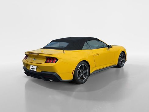 Used 2024 Ford Mustang Premium image 4