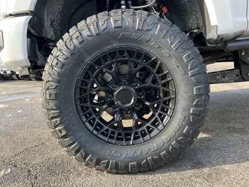 New 2026 Ford F250 Platinum w/ Tremor Off-Road Package image 12