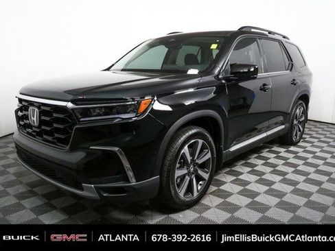 Used 2025 Honda Pilot Touring image 31