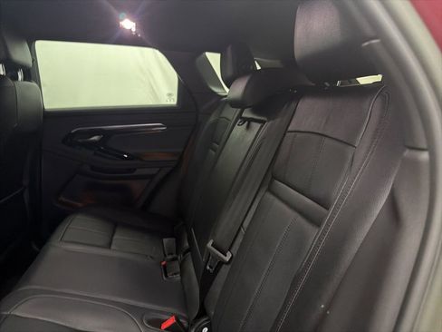 Used 2023 Land Rover Range Rover Evoque R-Dynamic S image 19
