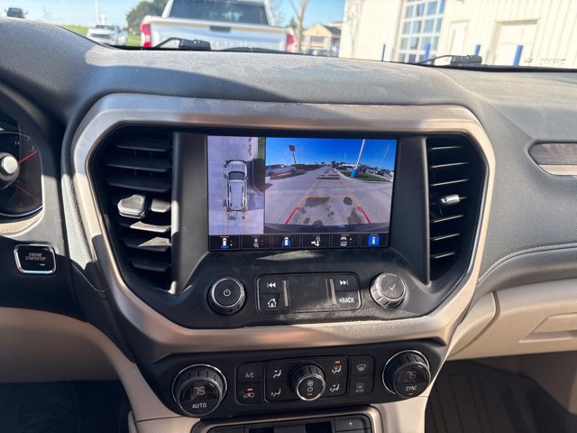 Certified 2021 GMC Acadia Denali w/ Denali Ultimate Package AWD/4WD image 13