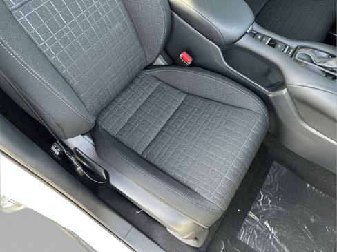 Certified 2026 Honda HR-V LX image 15