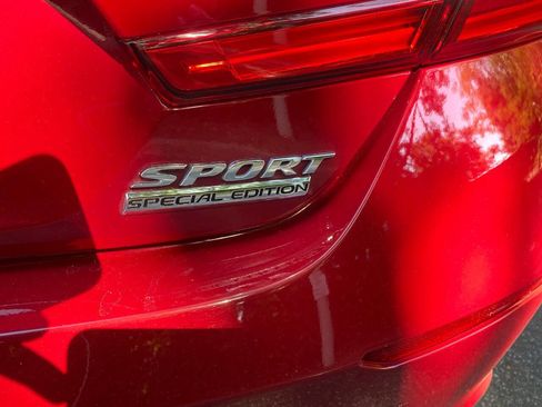 Used 2021 Honda Accord Sport Special Edition image 11