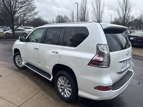 Used 2018 Lexus GX 460 Premium w/ Premium Package image 5