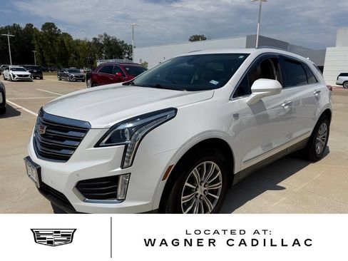 Used 2019 Cadillac XT5 Luxury FWD image 1
