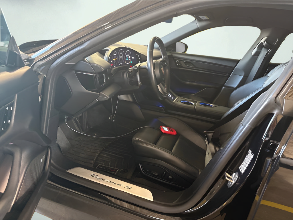 Used 2020 Porsche Taycan 4S AWD/4WD image 2