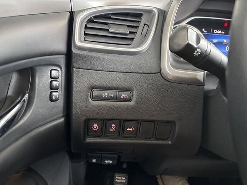 Used 2019 Nissan Murano Platinum image 17