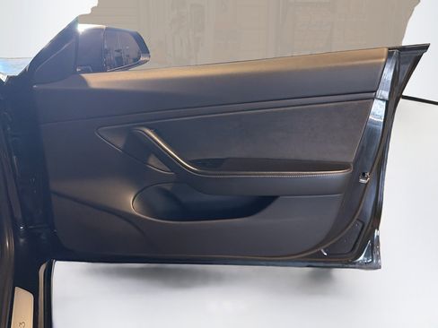 Used 2019 Tesla Model 3 Long Range AWD/4WD image 30