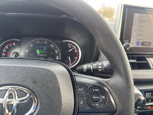 Used 2025 Toyota RAV4 XLE image 11