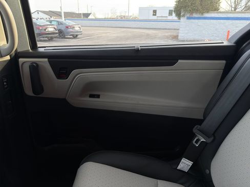 Used 2026 Honda Odyssey Elite image 26