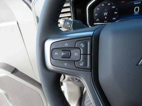 New 2025 Chevrolet Silverado 1500 LT image 19