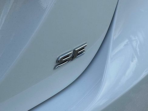 Used 2018 Toyota Camry SE w/ Audio Package FWD image 12