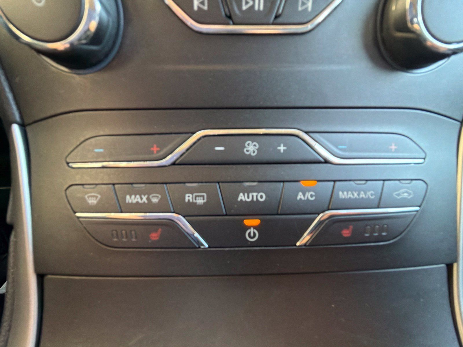 Certified 2019 Ford Edge SEL w/ Equipment Group 201A AWD/4WD image 23