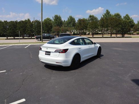 Used 2018 Tesla Model 3 Long Range AWD/4WD image 11